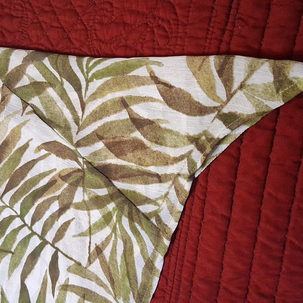Catherines Green and White Tunic Top - Picture 9 of 9